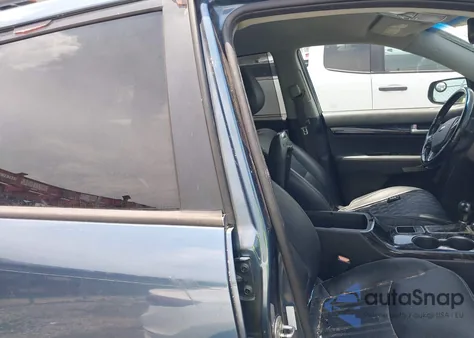 2014 Kia Sorento Lx z USA, uszkodzony, nr VIN 5XYKT3A6XEG494082